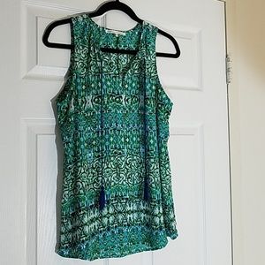 Violet & Claire blue green top M